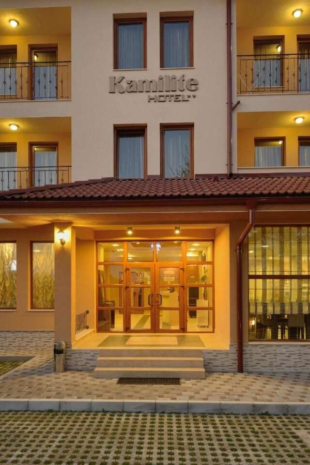Отель Kamilite Family Hotel Хисаря-20